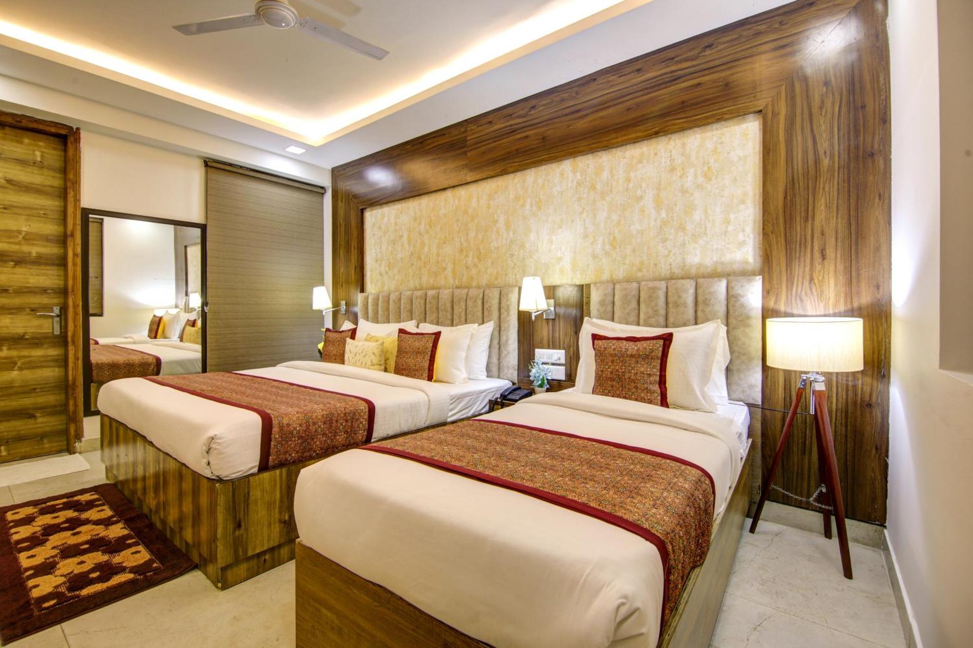 Hotel Deluxe Stay Inn - Near Delhi Airport New Delhi Eksteriør bilde